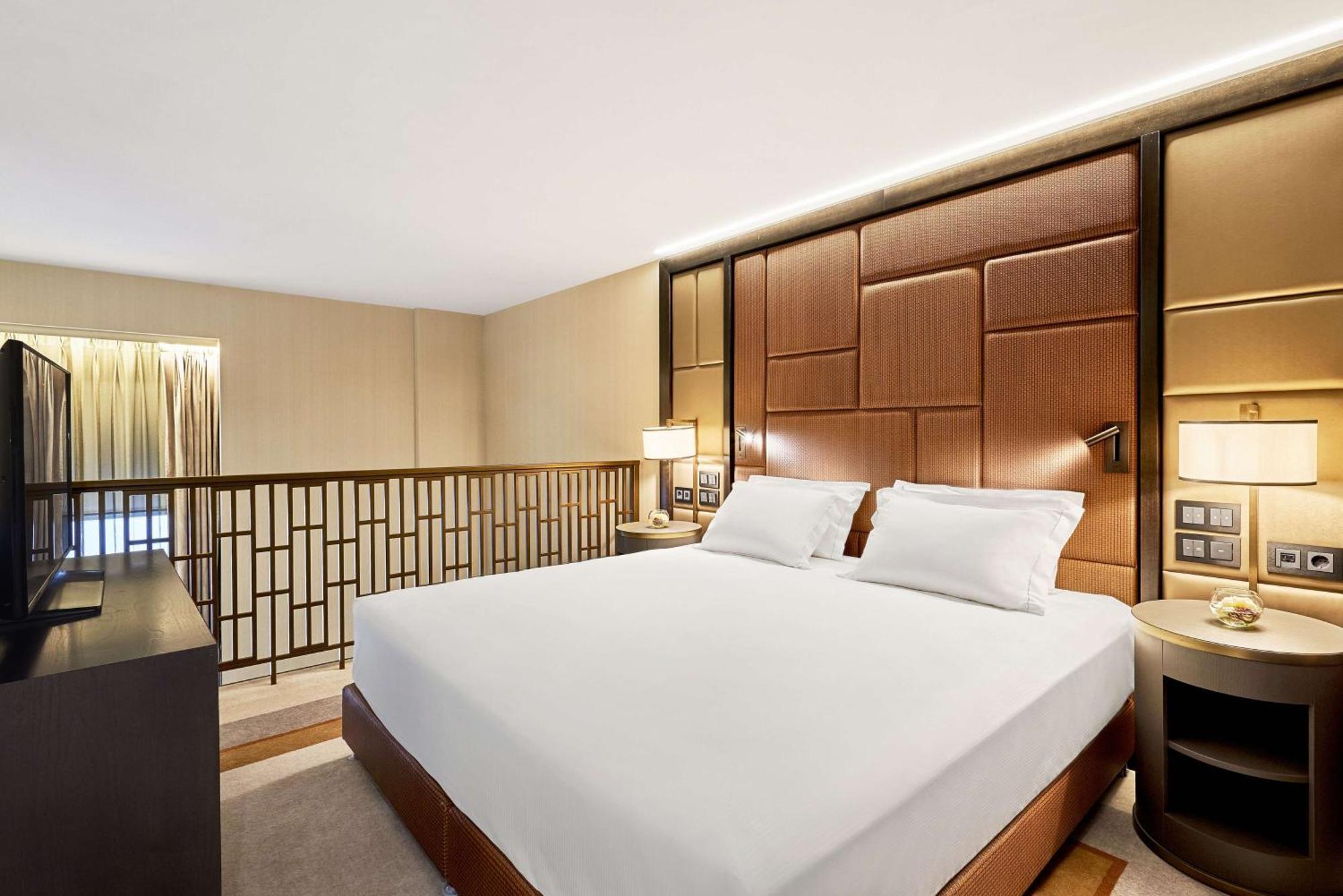 HOTEL HILTON BUDAPEST 5 Magyarorsz g HUF 52765 rt l BOOKED